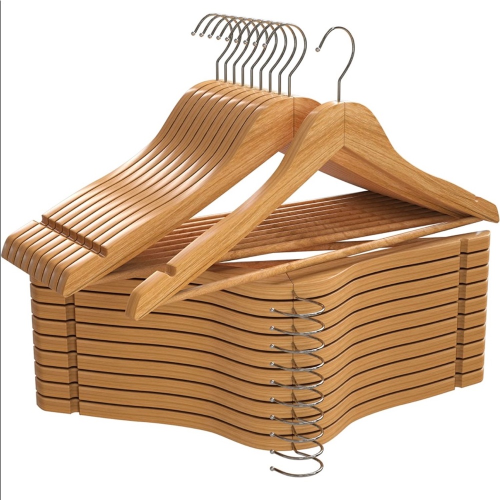 New wooden hangers (100)